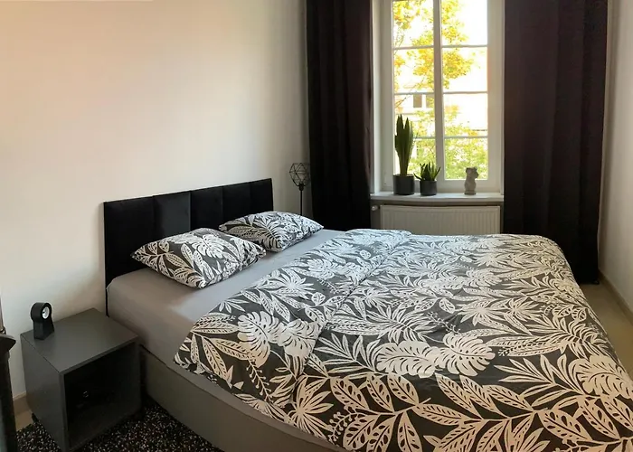 Pobuudka Iv Plebańska Z Widokiem Na Rynek *